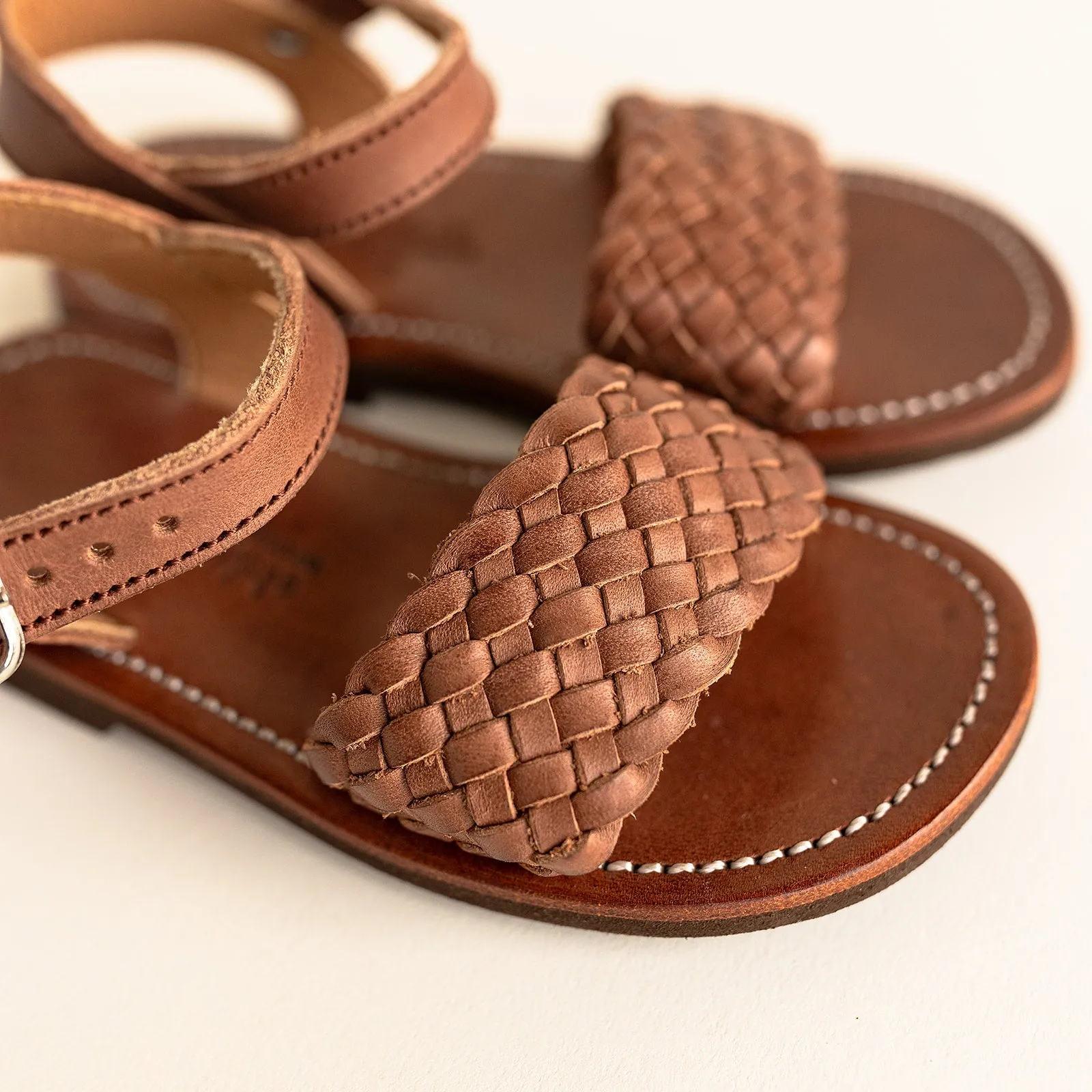 Espresso Trenza {Children's Leather Sandals}