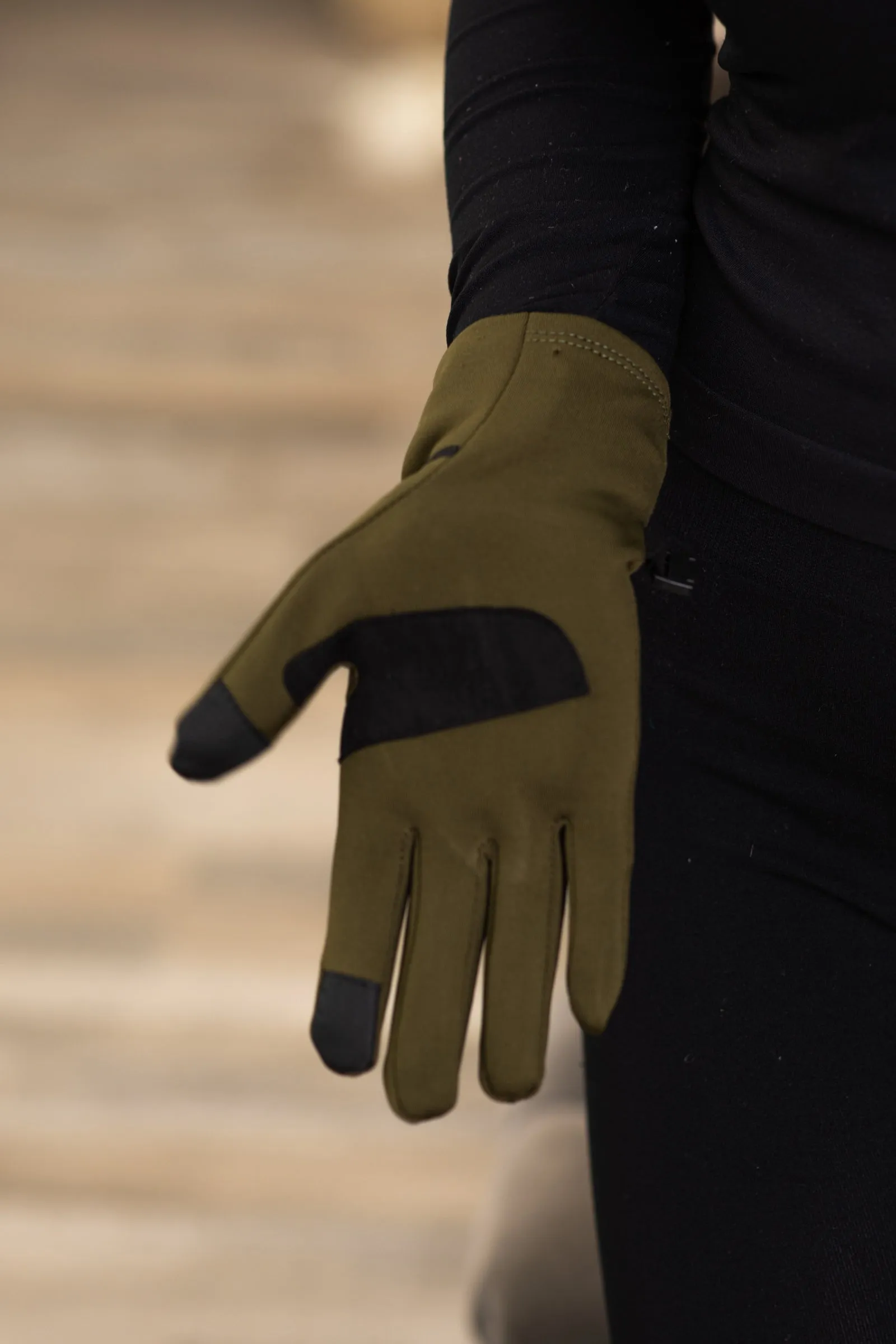 Olive Thermal Knit Gloves With Tech Fingertips